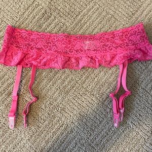 VS lace garter belt